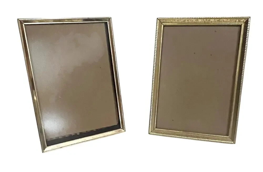Vintage Brass Photo Picture Frame Set of 2 Easel Hollywood Regency 5x7” Gold